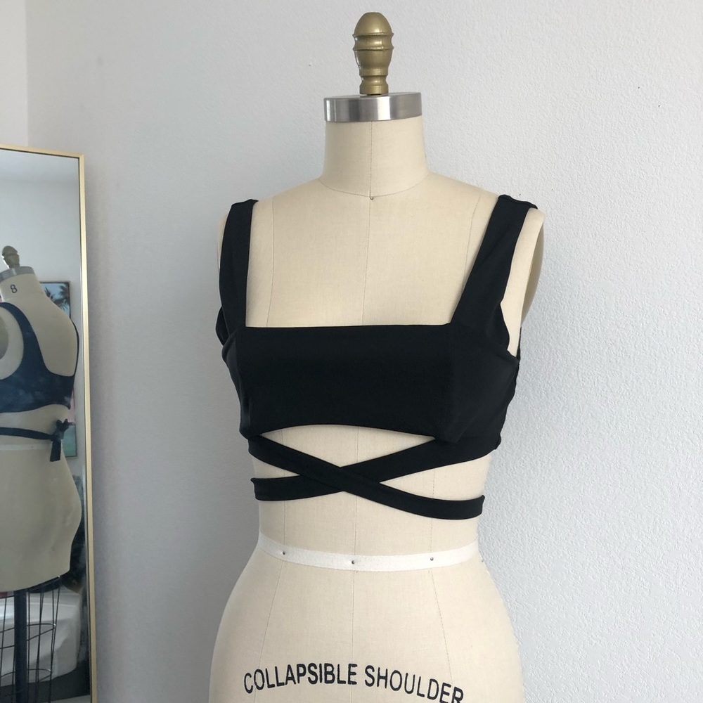 Square neck line top